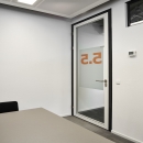 Aluminum framed door with very high acoustic values due to the double acoustic laminated glass, double rubber seals and dropseal