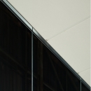 Ceiling extrusion detail from a QQ1 freestanding glass office