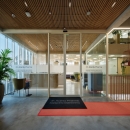 Fire-resistant facade with sliding doors