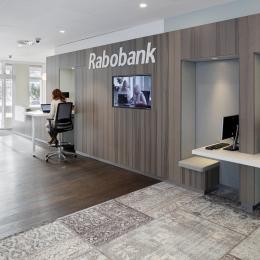 Client "do-it-self center" in the main hall of Rabobank Capelle a/d IJssel