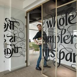AluGold partition glass wall with vector print