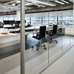 Office with partition wall of QbiQ