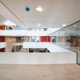 Safety glass at ASML De Run 1000 Veldhoven