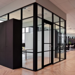 Consulting room with high sound insulation at Hunkemüller in Distribution Center in Almere