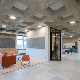 Single glass partitions at Nikhef Amsterdam