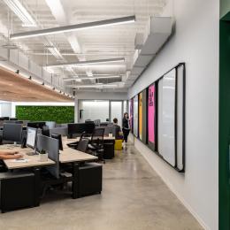 Office at Wordwide New York with QbiQ partition