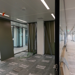 Building the office partitions at Fellenoord 15 in Eindhoven