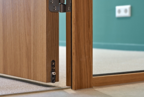 iQ WOOD Single door frame